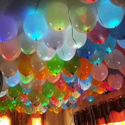 Светящиеся шары со светодиодами разноцветные
